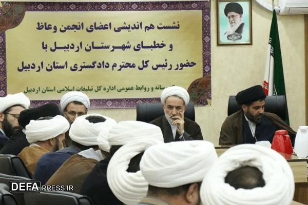 ضرورت حضور فعال جامعه روحانیت در مقابله با تهاجم فرهنگی
