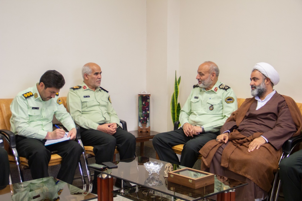 لزوم انتقال ارزش‌های دفاع مقدس به نسل جوان با بهره‌گیری از روش‌های نوین