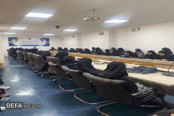 کارگاه «نقش حجاب در رشد معنوی و تشخص زن» در کردستان برگزار شد