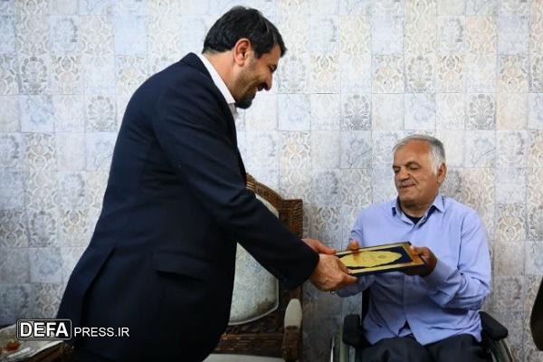 دیدار استاندار همدان با خانواده ایثارگران + تصاویر