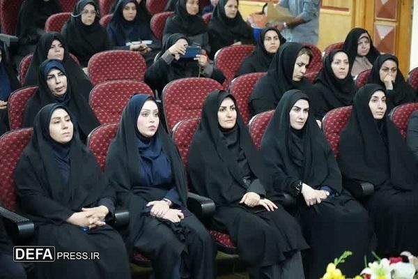 کارگاه «سلامت بانوان در محیط کار» در لرستان برگزار شد