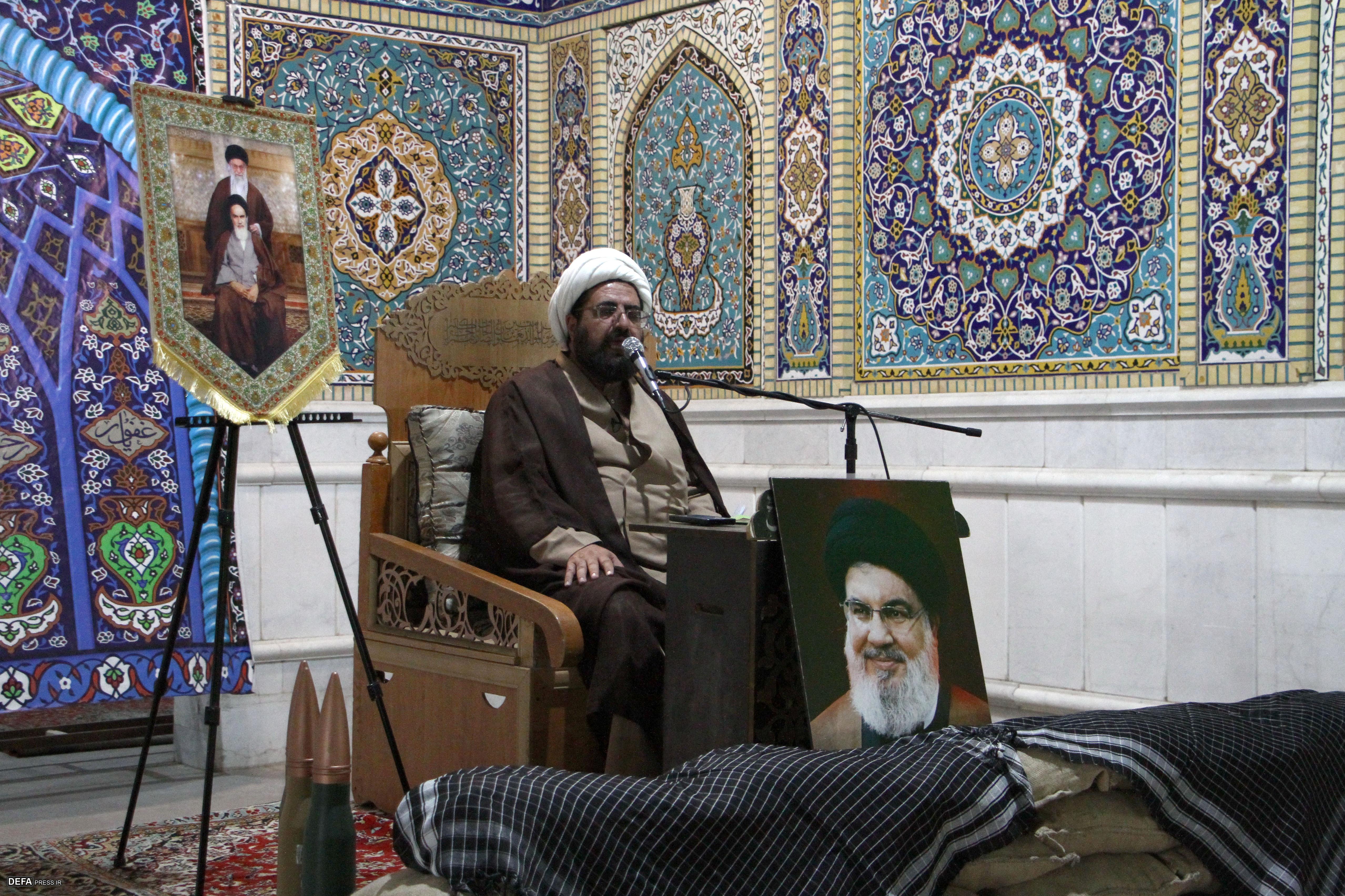استقامت در مسیر حق، رمز پیروزی ملت ایران در برابر توطئه‌ها