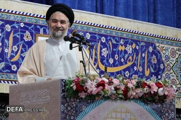 امام جمعه بروجرد:‌ شکست حصر آبادان برگ زرینی در تاریخ جنگ تحمیلی است