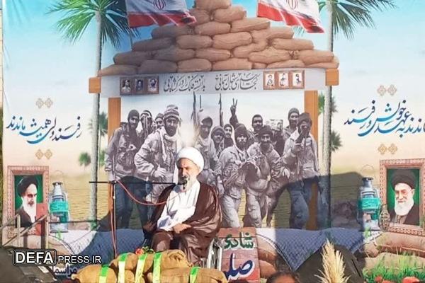جامعیت کربلا و دفاع مقدس رمز پیروزی ملت ایران اسلامی است