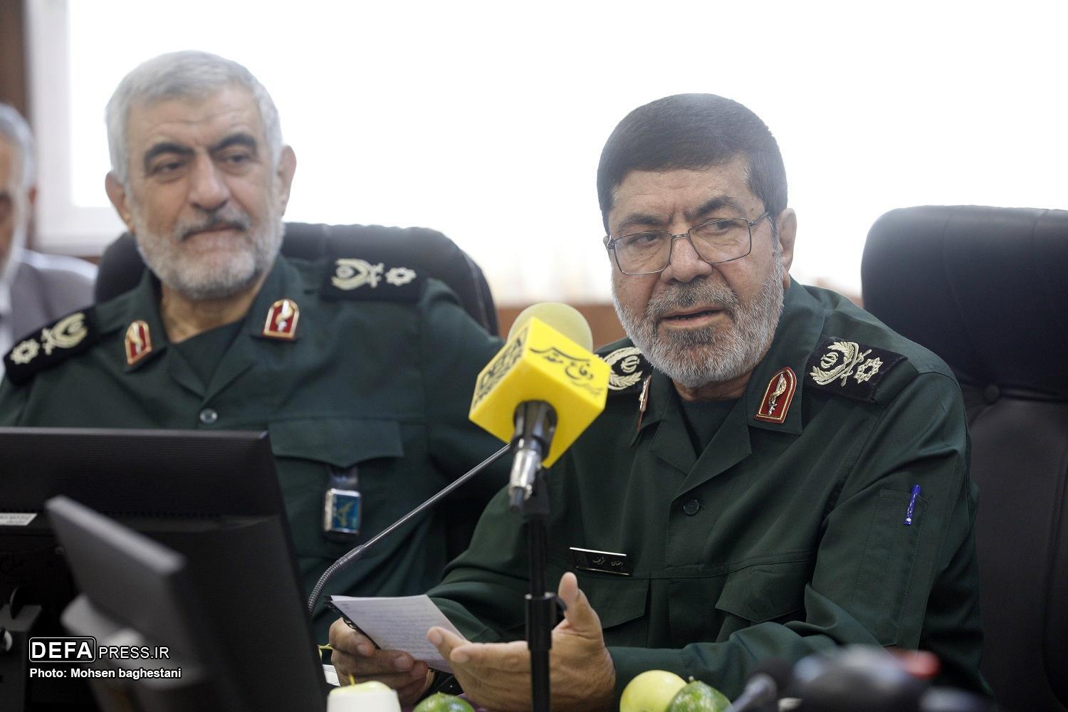 همایش تبیین «نقش امام خامنه‌ای، اطلاعات و رسانه در دفاع مقدس ۱۲ روزه» برگزار شد
