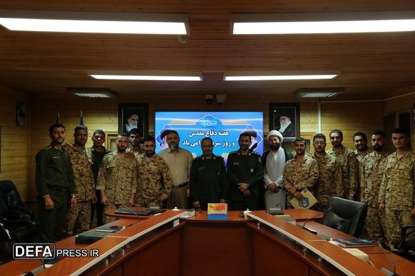 سربازان عزیز در کنار نیروهای مسلح از کیان کشور دفاع می کنند