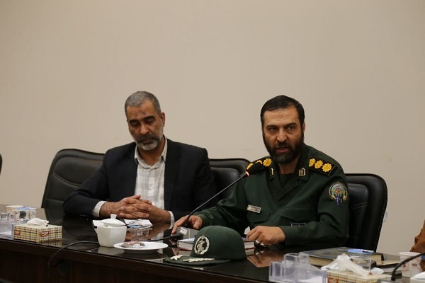 رونمایی از ۴۰ عنوان کتاب دفاع مقدس در کرمان