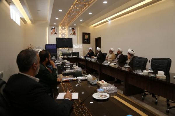 تصاویر/جلسه شورای حفظ آثار روحانیت و رونمایی از کانال شهدای روحانی در کرمان