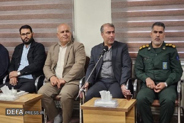ایستادگی در برابر استعمار دفاع از هویت و استقلال و عزت ملی است