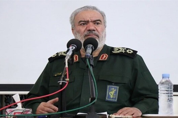 سردار فدوی: راه نورانی شهدا، باعث شکست دشمنان می‌شود