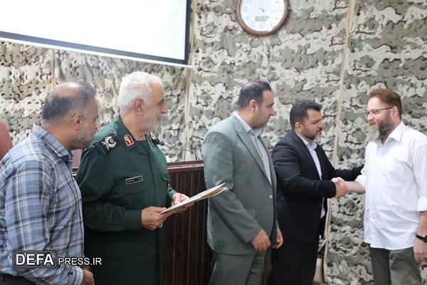 جشنواره هنری فانوس و فعلان فضای مجازی در حوزه دفاع مقدس ومقاومت فارس برگزیدگان خود را شناخت