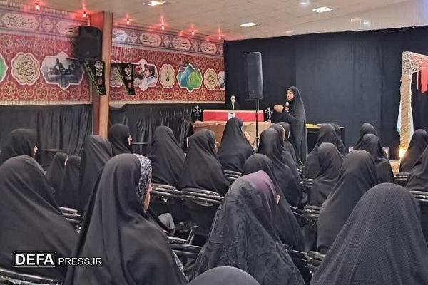بانوان؛ منقل‌کننده فرهنگ دفاع مقدس به خانواده خود هستند