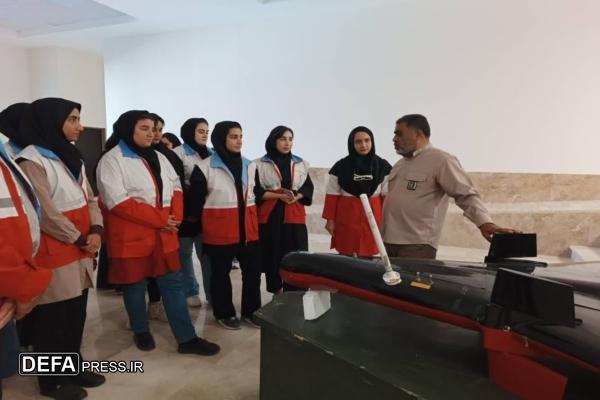 بازدید اعضای داوطلب هلال احمر قزوین از موزه دفاع مقدس و مقاومت قزوین