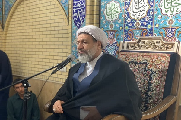 حوزه‌های علمیه کانون نشر دین ناب و پرورش رهبران جهان اسلام هستند