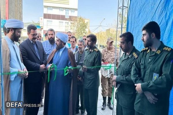 نمایشگاه تبیینی دفاع مقدس در چناران افتتاح شد