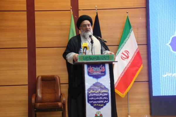 مذاکره مستقیم با آمریکا خیانت است/ پاسخ سخت و قاطعانه نسبت به هرگونه غلط نظامی از سوی دشمن