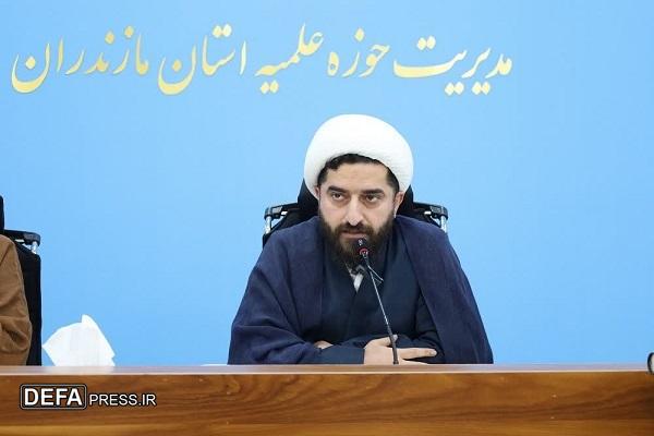 شعر رسانه‌ای بی‌بدیل برای تقویت هویت دینی و ملی است