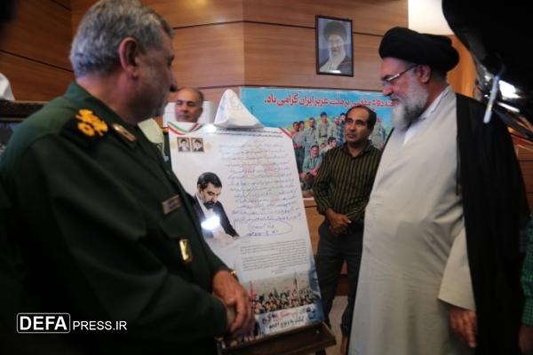 رونمایی از آثار فرهنگی و هنری در همایش تجلیل از پیشکسوتان دفاع مقدس کهگیلویه و بویراحمد+ تصاویر