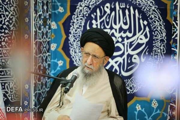 آیت‌الله نورمفیدی در نشست صمیمی با دانش‌آموزان فرزانگان گرگان: آینده کشور در دستان شماست