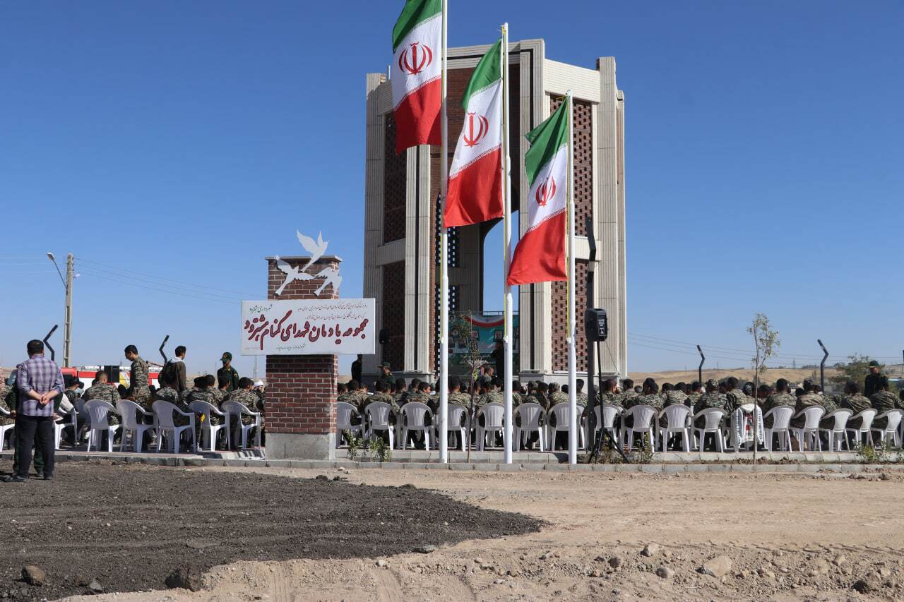 افتتاح یادمان شهدای گمنام در هشترود