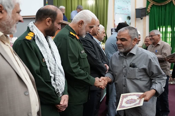 برگزاری همایش تجلیل از سنگرسازان بی‌سنگر در خوزستان