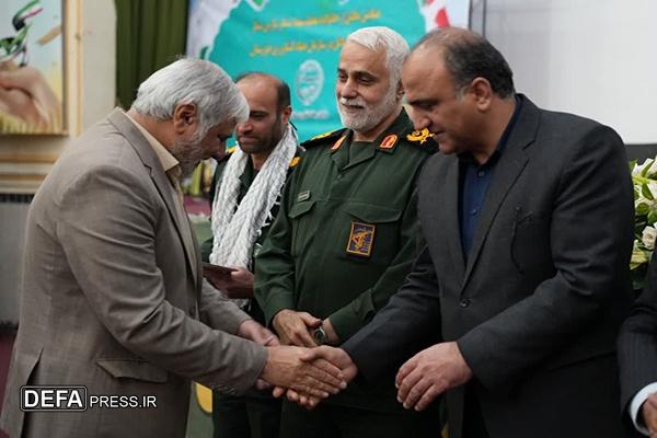 برگزاری همایش تجلیل از سنگرسازان بی‌سنگر در خوزستان