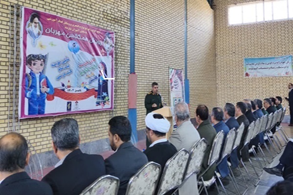 رزمایش «همکلاسی مهربان» برای دانش آموزان نیازمند زنجانی برگزار شد