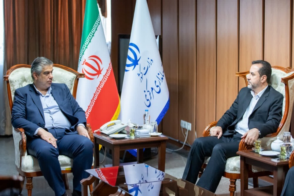 دیدار معاون سازمان حج و زیارت با استاندار مرکزی