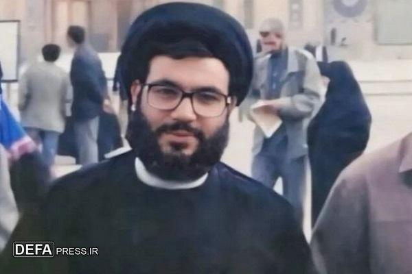 تصویر منتشر نشده سید حسن نصرالله در مسجد جمکران