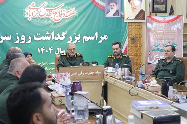 سربازان نیروی خط مقدم در مقابل دشمنان هستند