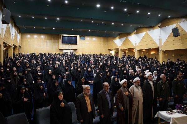 برگزاری نشست «بی‌کرانه‌ها» در همدان