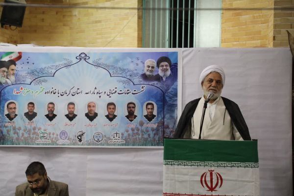 شهدا با جان‌فشانی خود عزت ملت را تضمین کردند