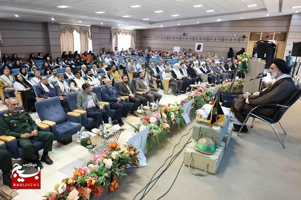 حجت‌الاسلام فاطمی : امروز وظیفه‌ی ماست که با نیت خالص، تربیت الهی، و آرامش خانوادگی، راه شهیدان را ادامه دهیم