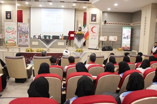 نقش زنان در دفاع مقدس بی‌بدیل و تاریخ‌ساز بود