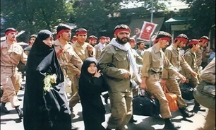 پیشکسوتان نقش مؤثری در انتقال تجربیات هشت سال دفاع مقدس به جوانان دارند