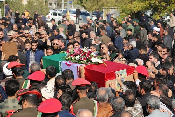 گزارش تصویری/ تشییع پیکر شهید اقتدار پاسدار «محمد حسین شهریاری» در تبریز