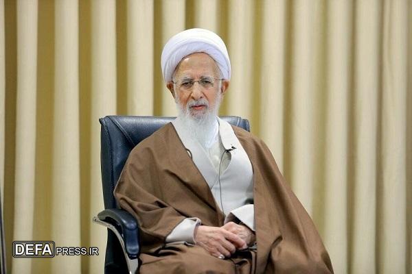 آیت الله جوادی آملی: شهدا سرمایه‌های ما هستند