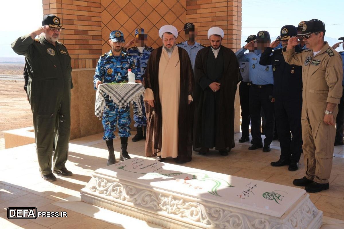 بازدید فرمانده نهاجا از پایگاه هوایی بیرجند بازدید فرمانده نهاجا از پایگاه هوایی بیرجند