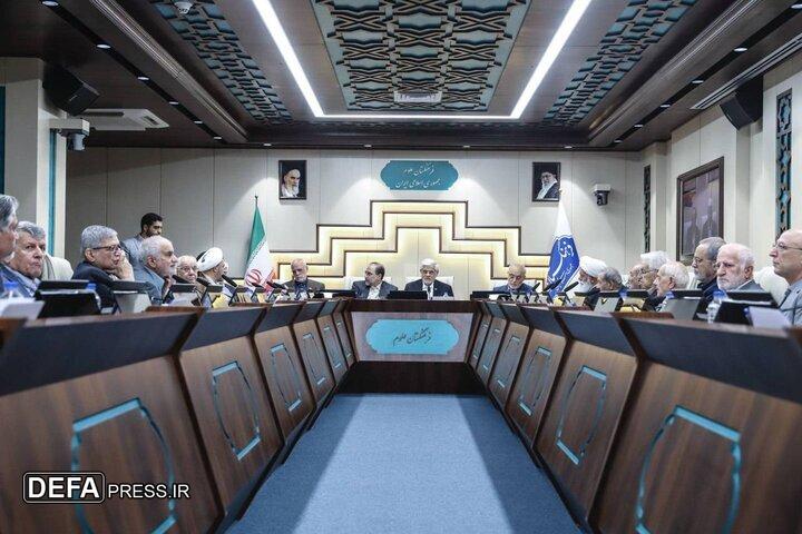 عارف: برنامه هشتم توسعه باید بر مبنای تفکر علمی فرهنگستان‌ها تدوین شود