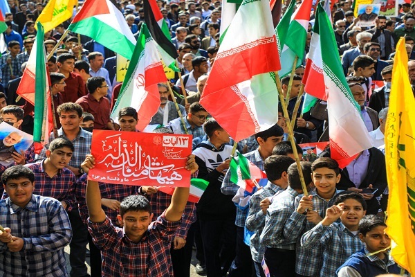 راهپیمایی یوم‌الله ۱۳ آبان در کرمان برگزار می‌شود+پوستر