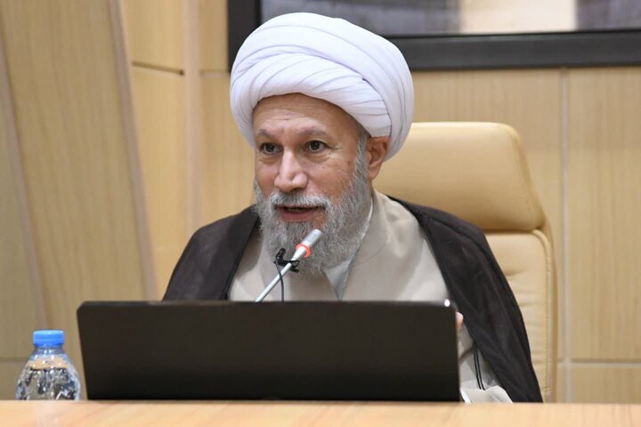 توحید، مهم‌ترین اصل در تربیت نوجوانان است