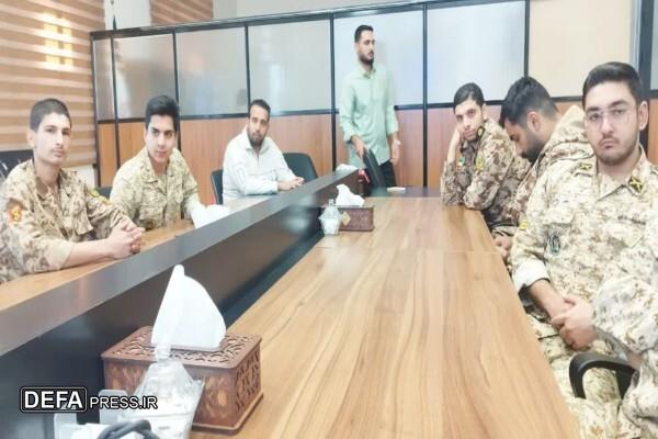 برگزاری کلاس قرآن کارکنان اداره‌کل حفظ آثار دفاع مقدس قزوین همراه با روایتگری «داداشیان‌پور»