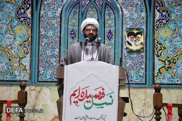 امام جمعه قروه: نبرد با استکبار جهانی وظیفه‌ای دینی و تاریخی است