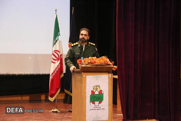 ایلام دین بزرگی بر گردن انقلاب دارد