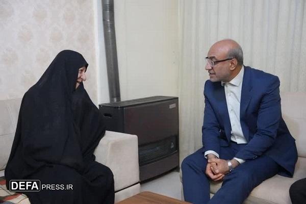 تجدید میثاق استاندار کرمانشاه با آرمان‌های شهدا در آستانه ۱۳ آبان