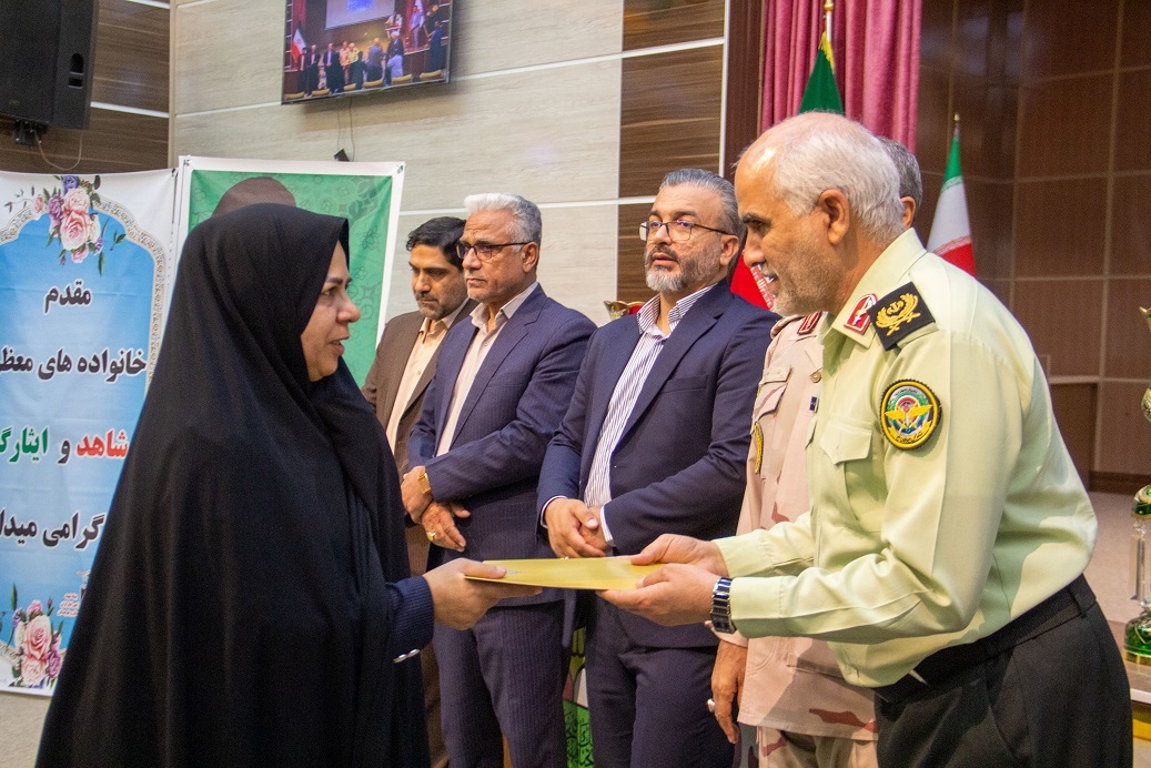 تصاویر/ برگزاری یادواره شهدای سانحه هوایی C-۱۳۰ در زاهدان