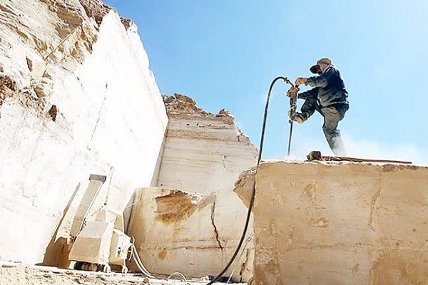 پیگیری فرماندار تربت جام برای فعال‌سازی ظرفیت‌های معدنی و رفع موانع در حوزه صنعت