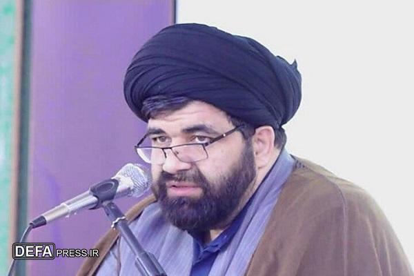 خون شهدا چراغ راه و منبع بصیرت برای ملت است