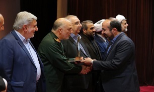 تصاویر / گردهمایی اساتید بسیجی استان اصفهان و اختتامیه سومین جشنواره استانی شهید چمران