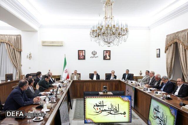 عارف: در حال واگذاری بخشی از وظایف حاکمیتی به بخش خصوصی هستیم عارف: در حال واگذاری بخشی از وظایف حاکمیتی به بخش خصوصی هستیم